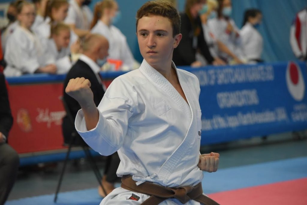 Денис Гукалов завоевал бронзовую медаль на всероссийских соревнованиях по восточному боевому единоборству
