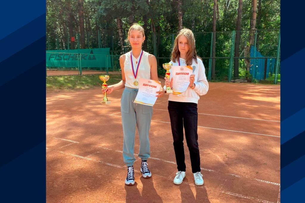 Теннисистка Елена Тютрина выиграла золото открытого первенства Новосибирской области памяти Ю.И. Тычкова