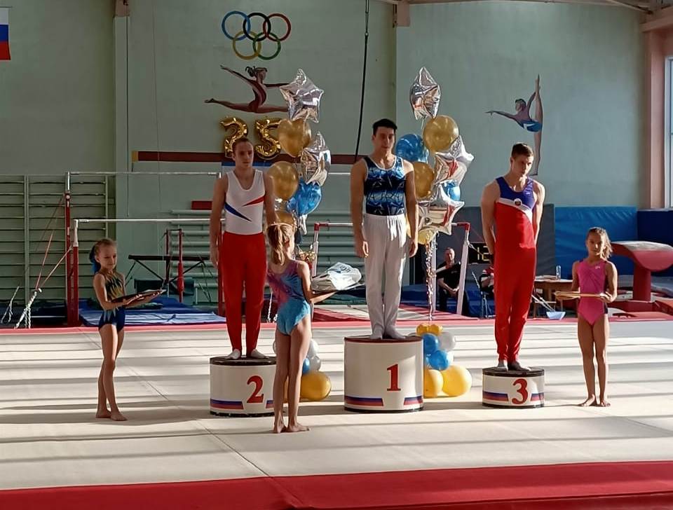 Ангарчане завоевали две медали на всероссийских соревнованиях по спортивной гимнастике памяти Елены Наймушиной