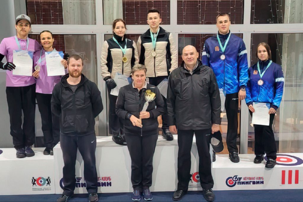 Иркутские кёрлингисты заняли первое место среди смешанных пар на чемпионате СФО