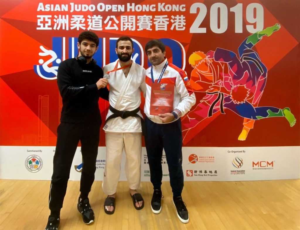 Иркутяне выиграли золотую и серебряную медали на открытом турнире Азии по дзюдо