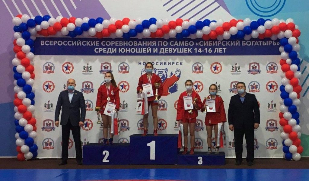 Усольские самбистки выиграли серебро и бронзу на всероссийских соревнованиях