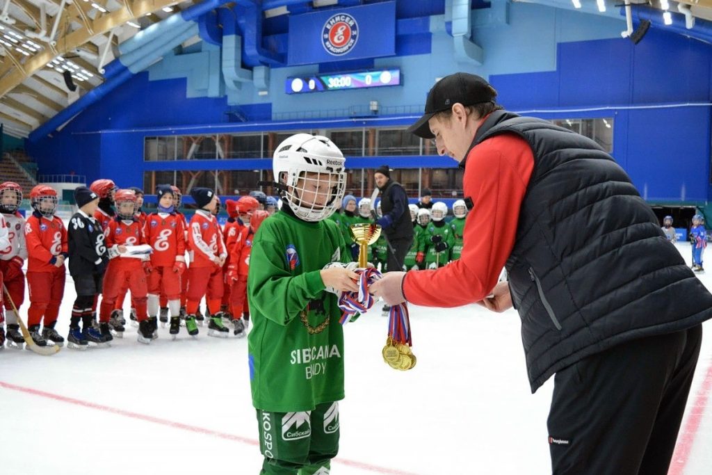 Команда «Сибскана-2013» выиграла золото открытого турнира по мини-хоккею в Красноярске