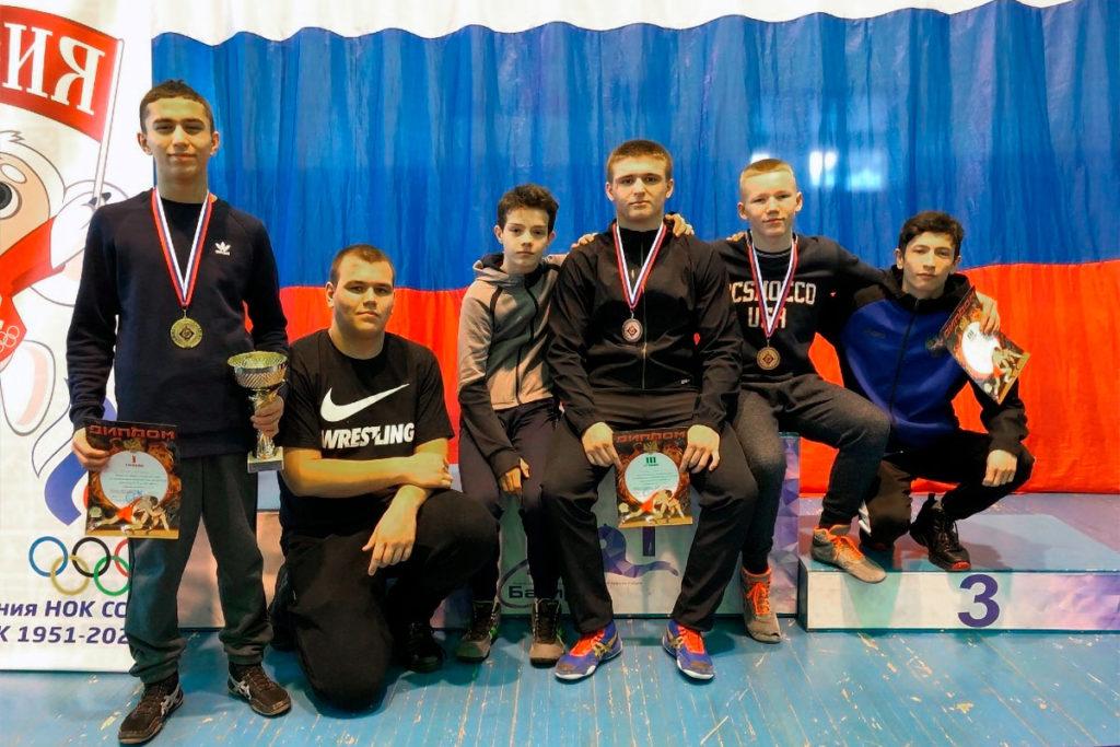 Семь медалей завоевали спортсмены Приангарья на первенстве СФО по греко-римской борьбе