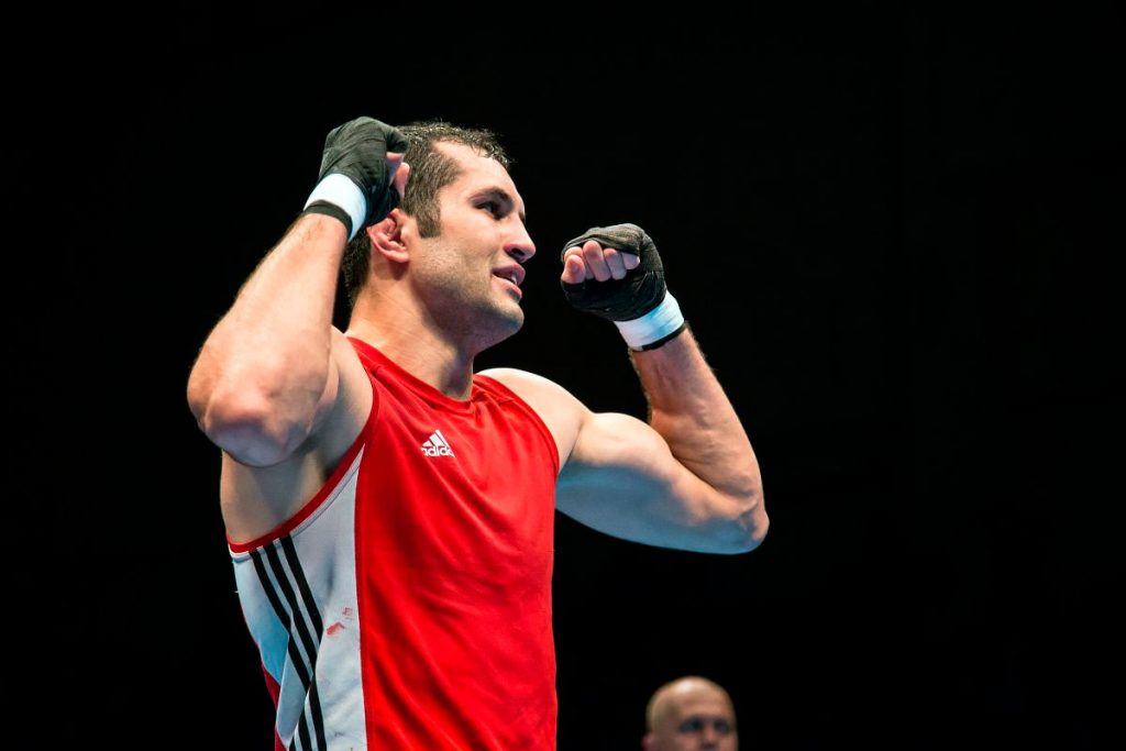 Ангарчанин Василий Зверян завоевал золотую медаль на всероссийских соревнованиях по боксу