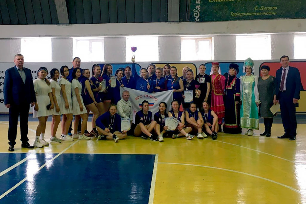 Команда ИРКПО выиграла в финале первенства области по волейболу