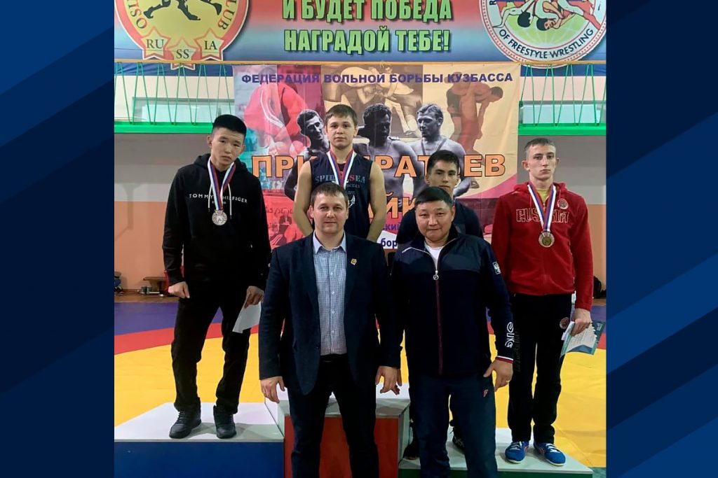 Шесть медалей выиграли спортсмены Приангарья на всероссийском турнире по вольной борьбе