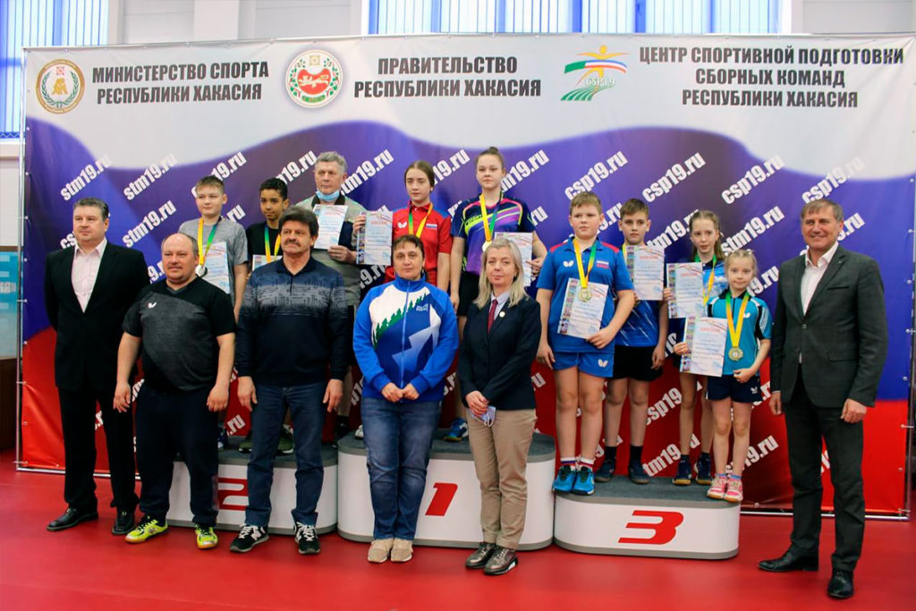 Ярослав Мирошкин выиграл бронзовую медаль на первенстве СФО по настольному теннису