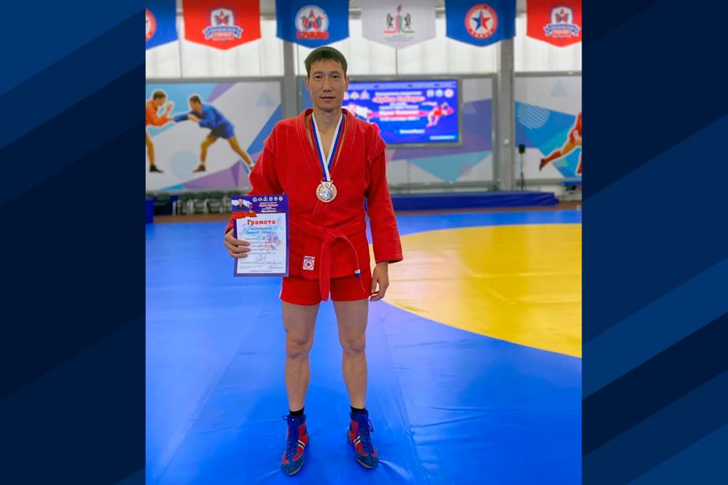 Две бронзовые медали выиграли самбисты Приангарья на всероссийских соревнованиях «Кубок Сибири»